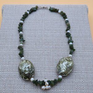 18 Inch Sterling Silver Green Shell White Pearls And Nephrite Necklace B722